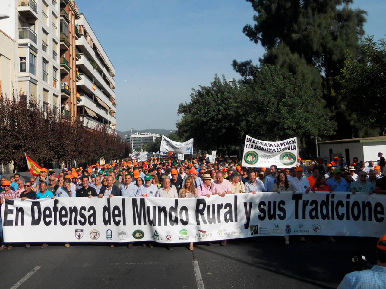 Las calles de Córdoba apoyan al mundo rural