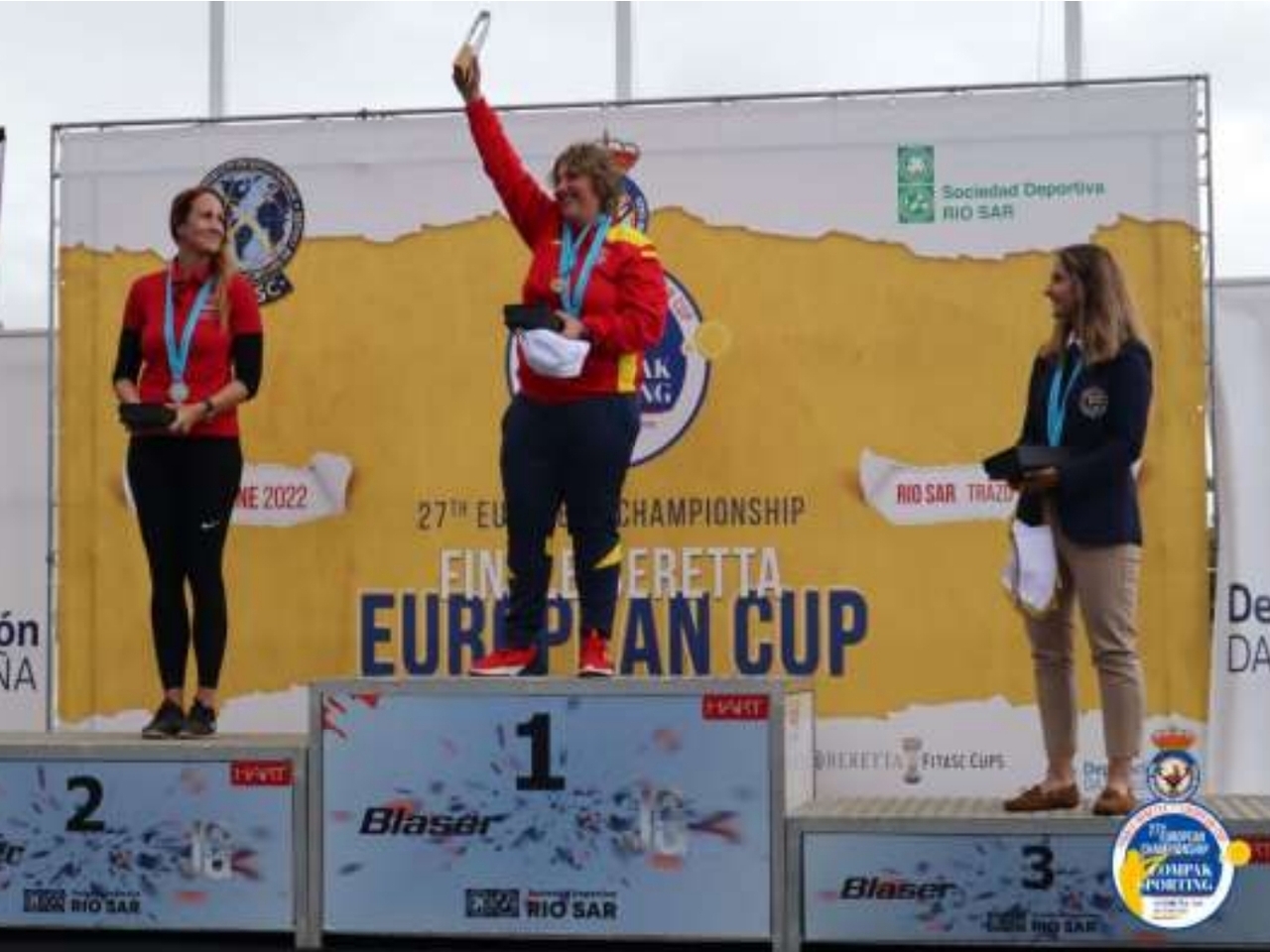 Beatriz Laparra se proclama campeona de  Europa de Compak Sporting en Rio Sar